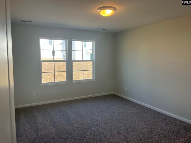 Building Photo - 925 S Desert Orch Ln
