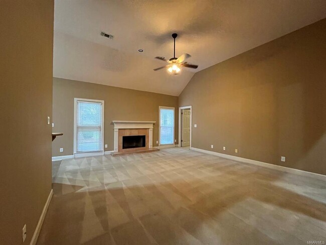Building Photo - 8839 Sturbridge Dr