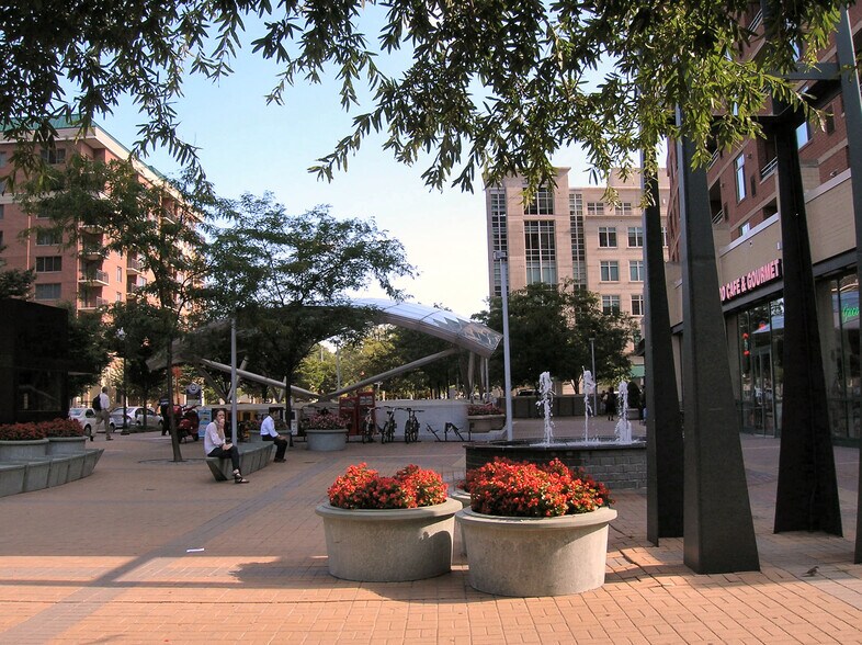 Virginia Square METRO - 3515 Washington Blvd
