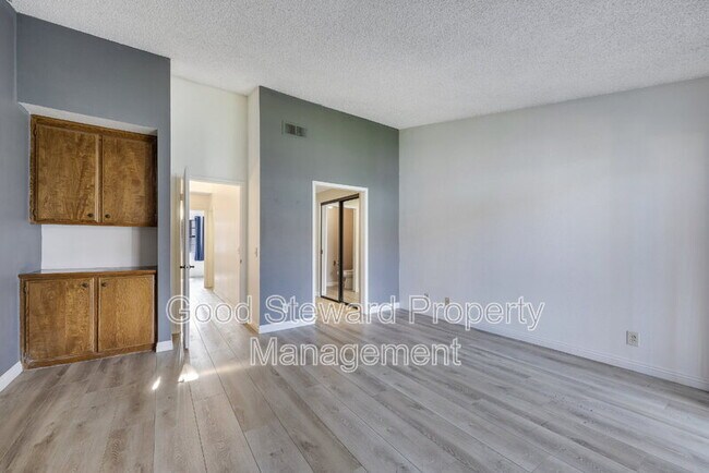 Building Photo - 363 Molokai Dr