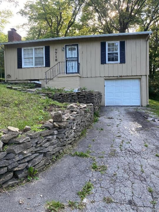 Primary Photo - 7718 James A Reed Rd