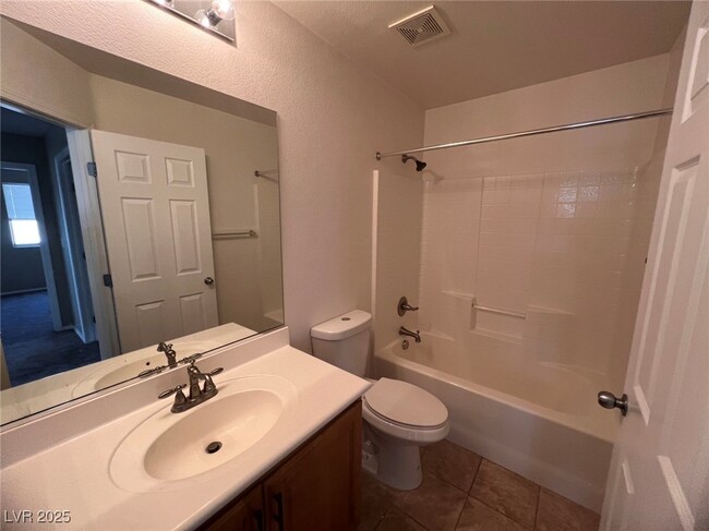 Building Photo - 5760 Rose Tiara Dr