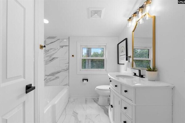 Building Photo - 4110 Timberlane Dr