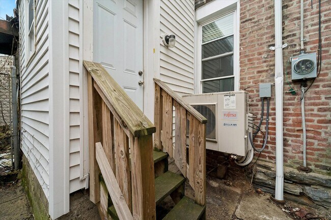 Building Photo - 2BR/2BA | Move-In Ready | Fast Approval