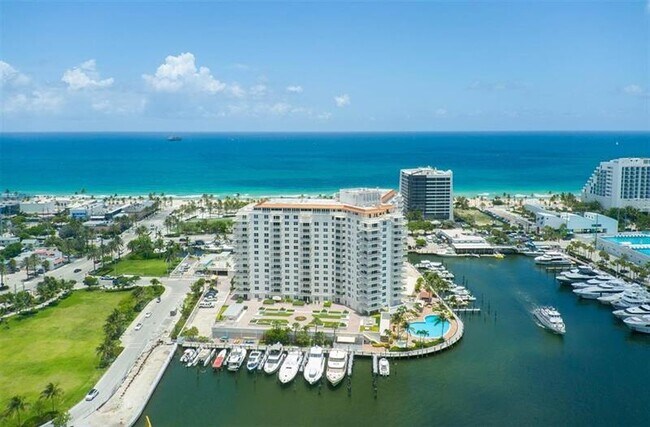 Building Photo - 1 Las Olas Cir