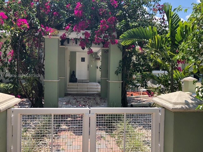 Building Photo - 5450 Sunset Dr