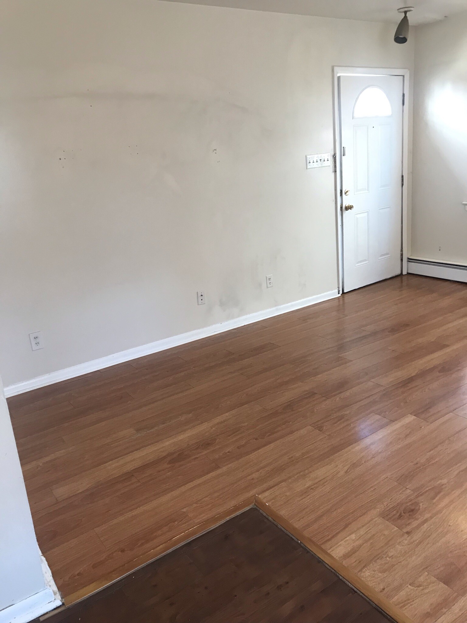 Building Photo - 326 42nd St S