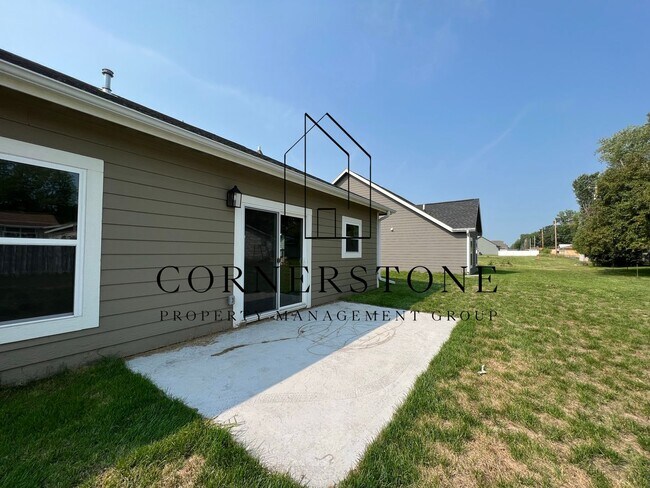 Building Photo - 1408 24th Ave N