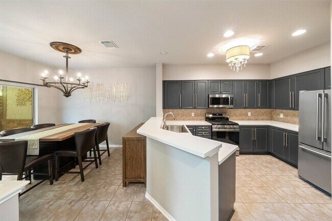 Building Photo - 21 Stone Creek Pl