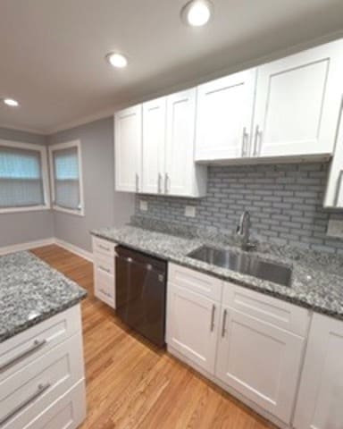 Building Photo - 6902 Lyons St