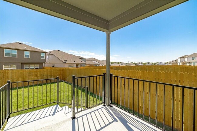 Building Photo - 132 Josey Wales Dr