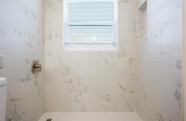 Building Photo - 717 E Gulf Blvd