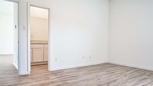 Building Photo - 3358 Avary River Ln
