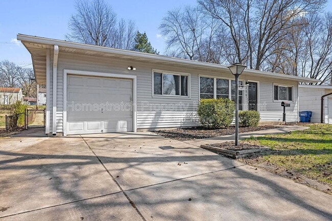 Building Photo - 250 Coteau Ln