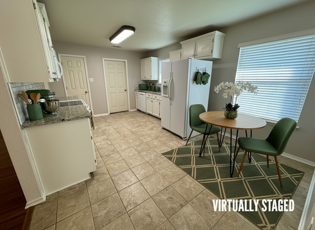 Building Photo - 408 Viola Dr