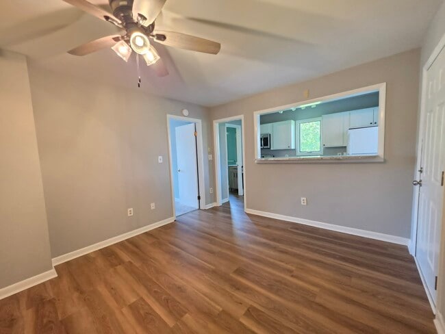 Building Photo - 209 Monticello Ave
