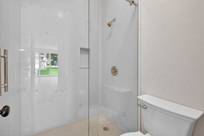 Building Photo - 8205 Sands Point Dr
