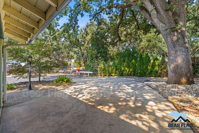 Building Photo - 7919 Ridgemont Dr