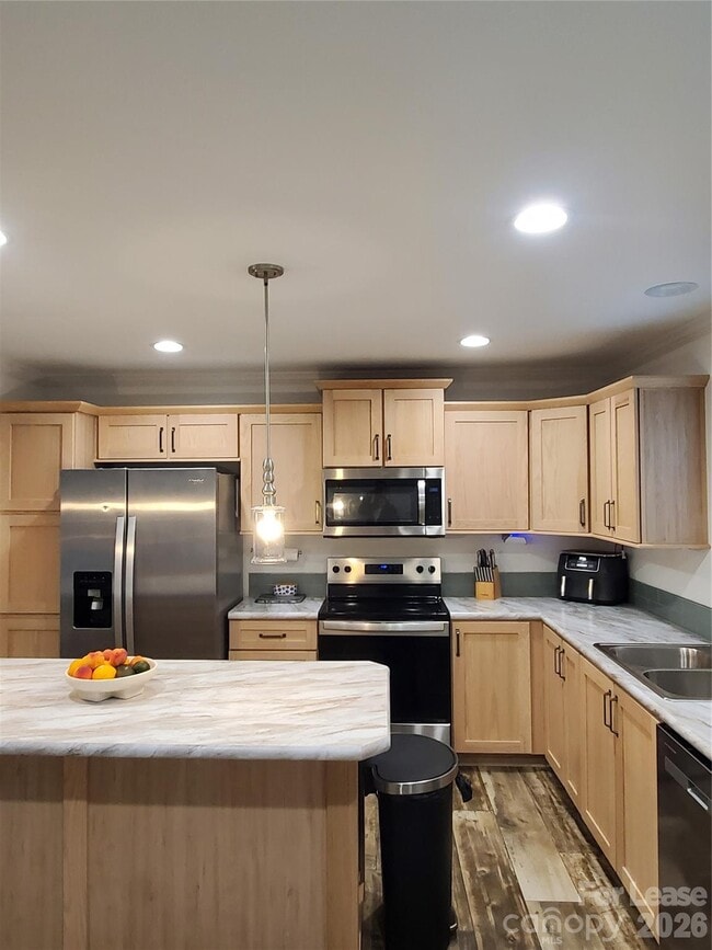 Building Photo - 118 Vly Spgs Dr