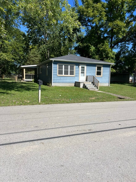 Primary Photo - 1106 W York Rd