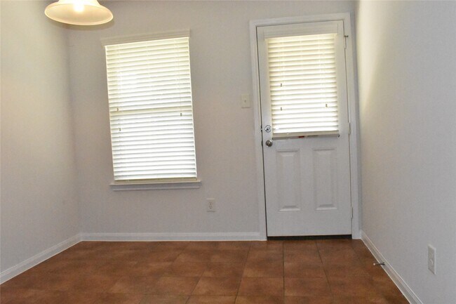 Building Photo - 20206 Sweet Magnolia Pl