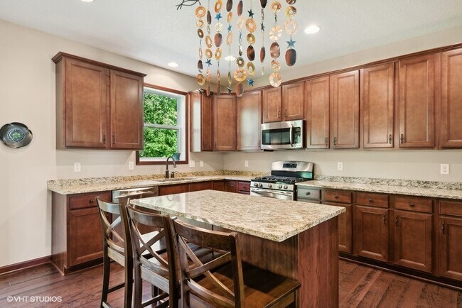 Window at kitchen sink - 4505 Yellowstone Ln N