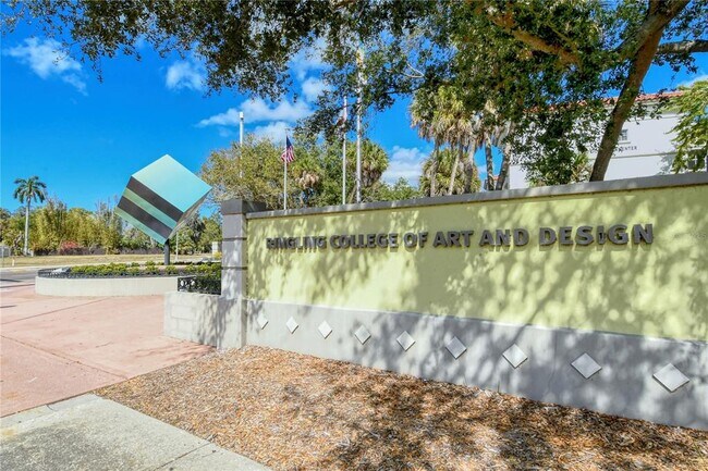 Building Photo - 1709 N Tamiami Trl