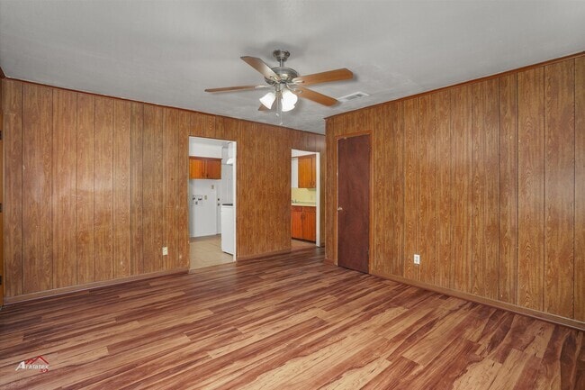 Building Photo - 3215 Impala Dr