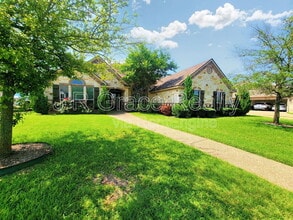 Building Photo - 408 Silver Spur Trail