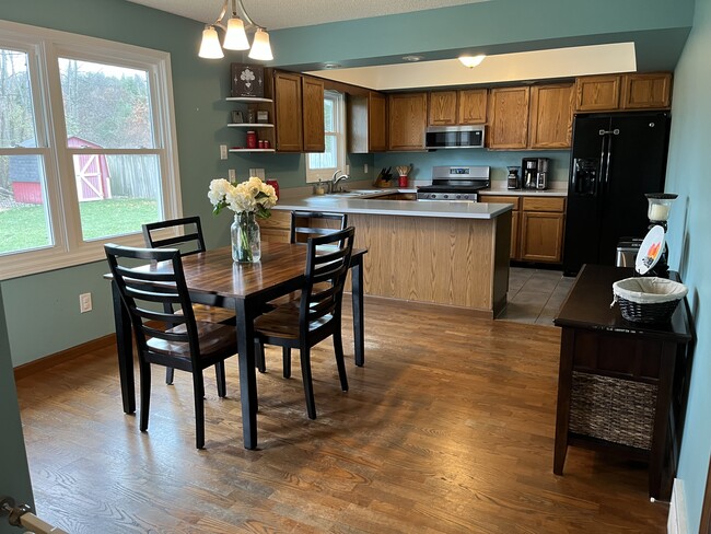 Building Photo - 24246 60th Ave