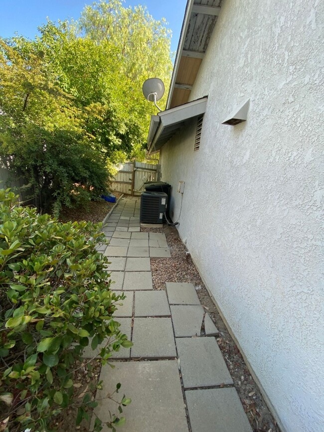 Building Photo - 30274 Nebula Ln