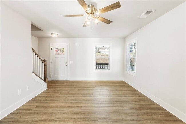 Building Photo - 3 bedroom/2.5 bath Like New in Forsyth Cou...