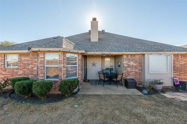 Building Photo - 537 Meadowcrest Dr
