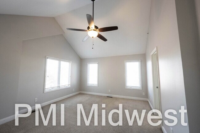 Building Photo - 515 E New York St