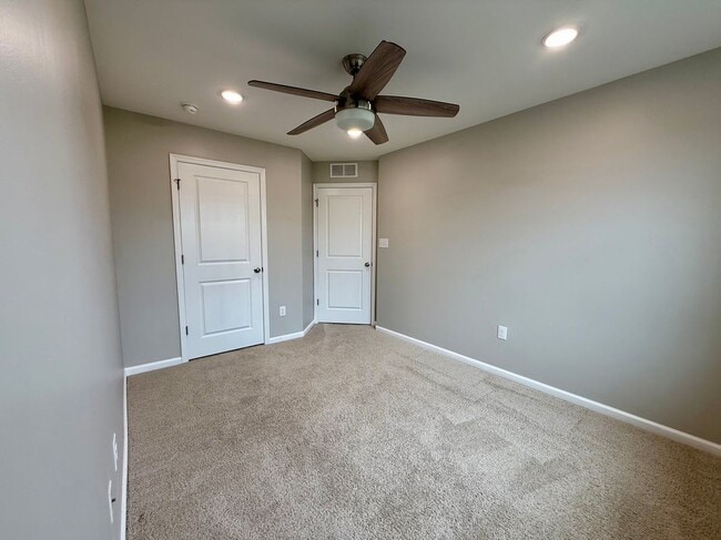 Building Photo - 902 Chalmers Ln
