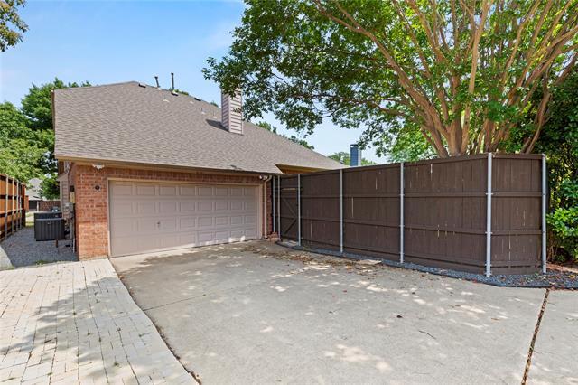Building Photo - 6741 Banyon Dr