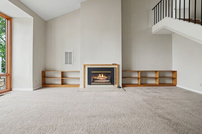 Building Photo - Charming 2 Bedroom Pacific Grove Home with Ocean Views