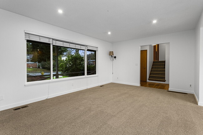 Building Photo - 11400 SW Terra Linda St