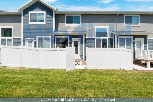 Building Photo - Small Pet Friendly - Lehi Townhome 3 BD 3 BA 2 GA