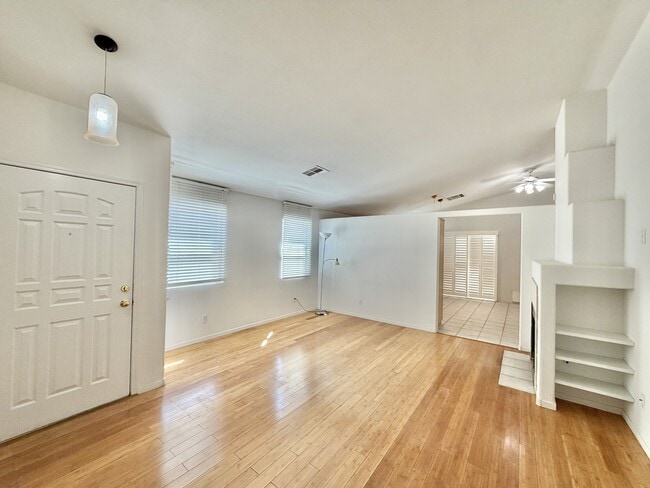 Building Photo - 8319 Haven Cove Ave