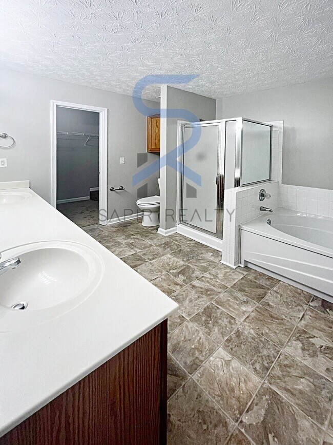 Building Photo - Move in before October 15th and get $100 O...