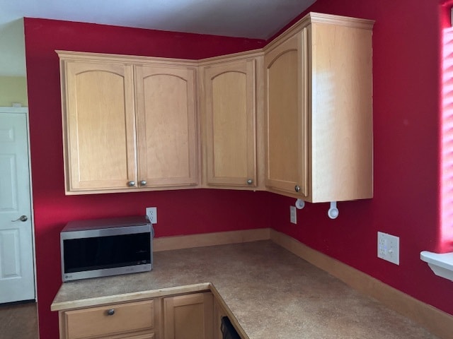 Building Photo - 415 Louis Ln