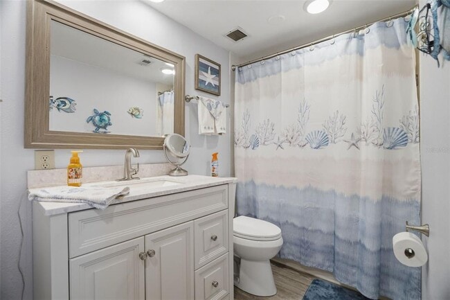 Building Photo - 5557 Sea Forest Dr