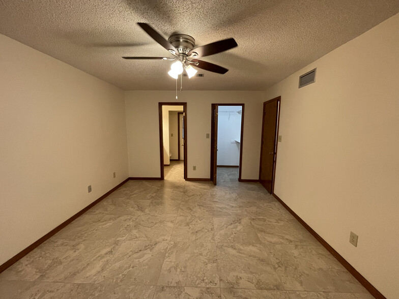 Building Photo - 1523 Elf Stone Ct
