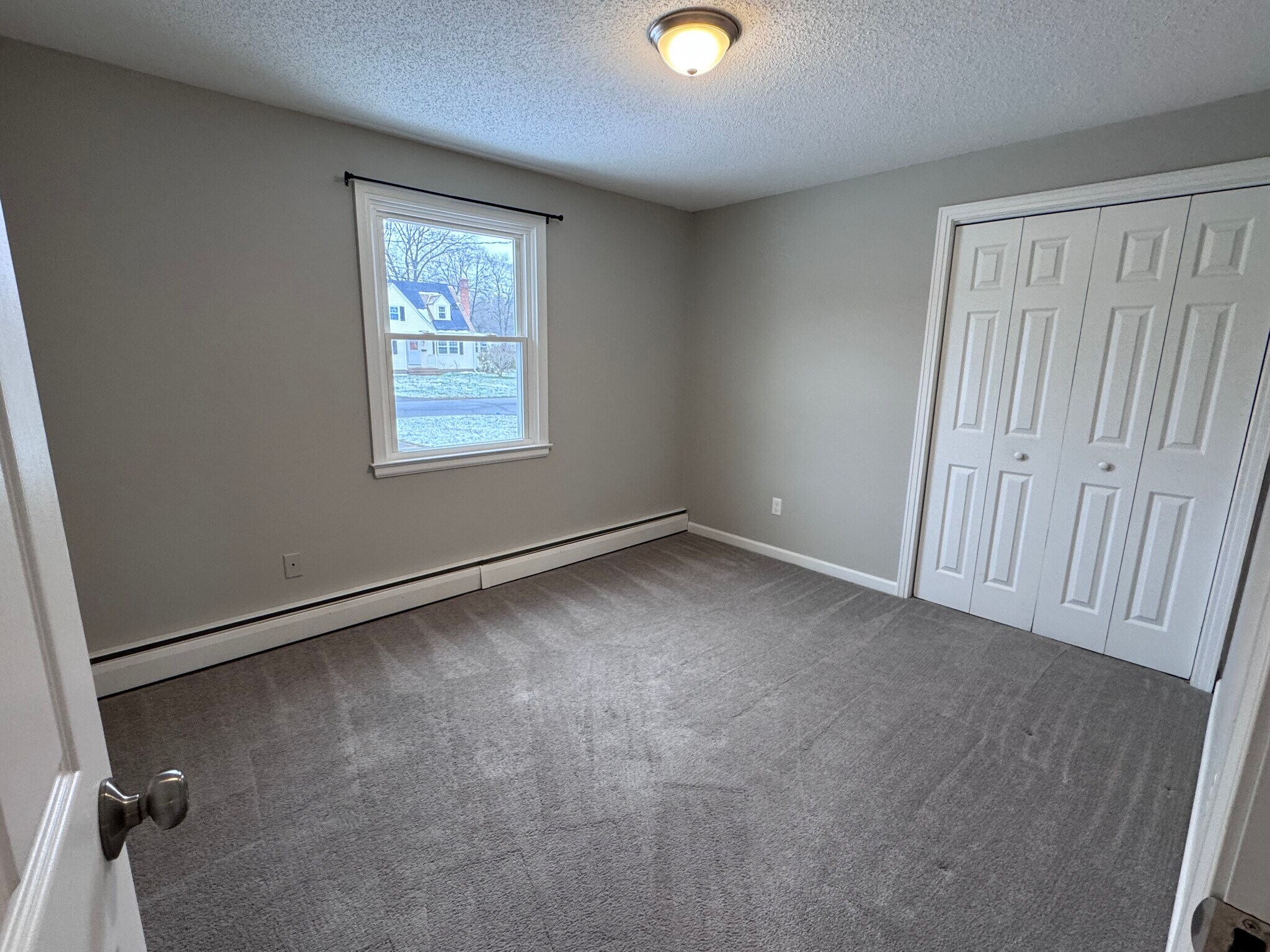 Building Photo - 435 Elmwood Dr