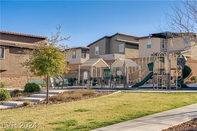 Building Photo - Beautiful 3-Bedroom Home in Desirable Skye Canyon * COMING SOON*