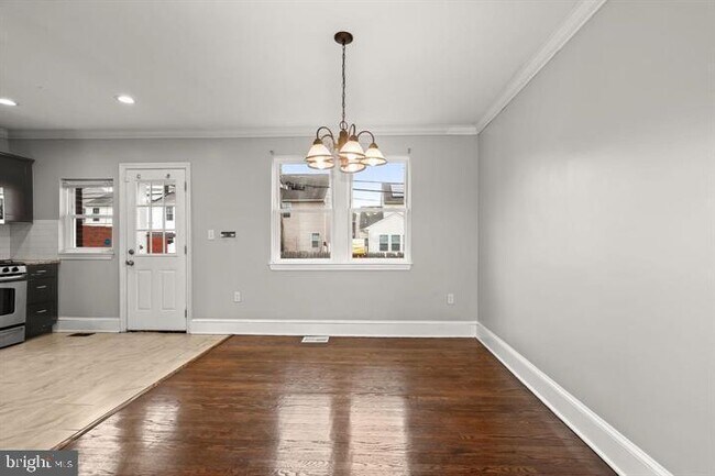 Building Photo - 2456 Keyway