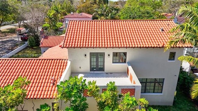 Building Photo - 519 Alhambra Cir