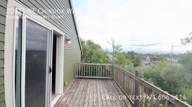 Building Photo - 22071 NE Chinook Way