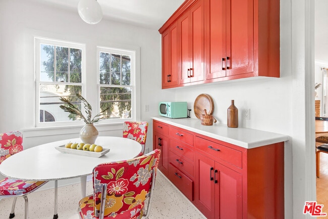 Building Photo - 4849 San Rafael Ave